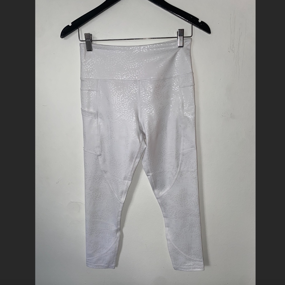 SHIMMER FOIL HIGH WAIST WHITE LEGGING ZYIA - SIZE 6-8